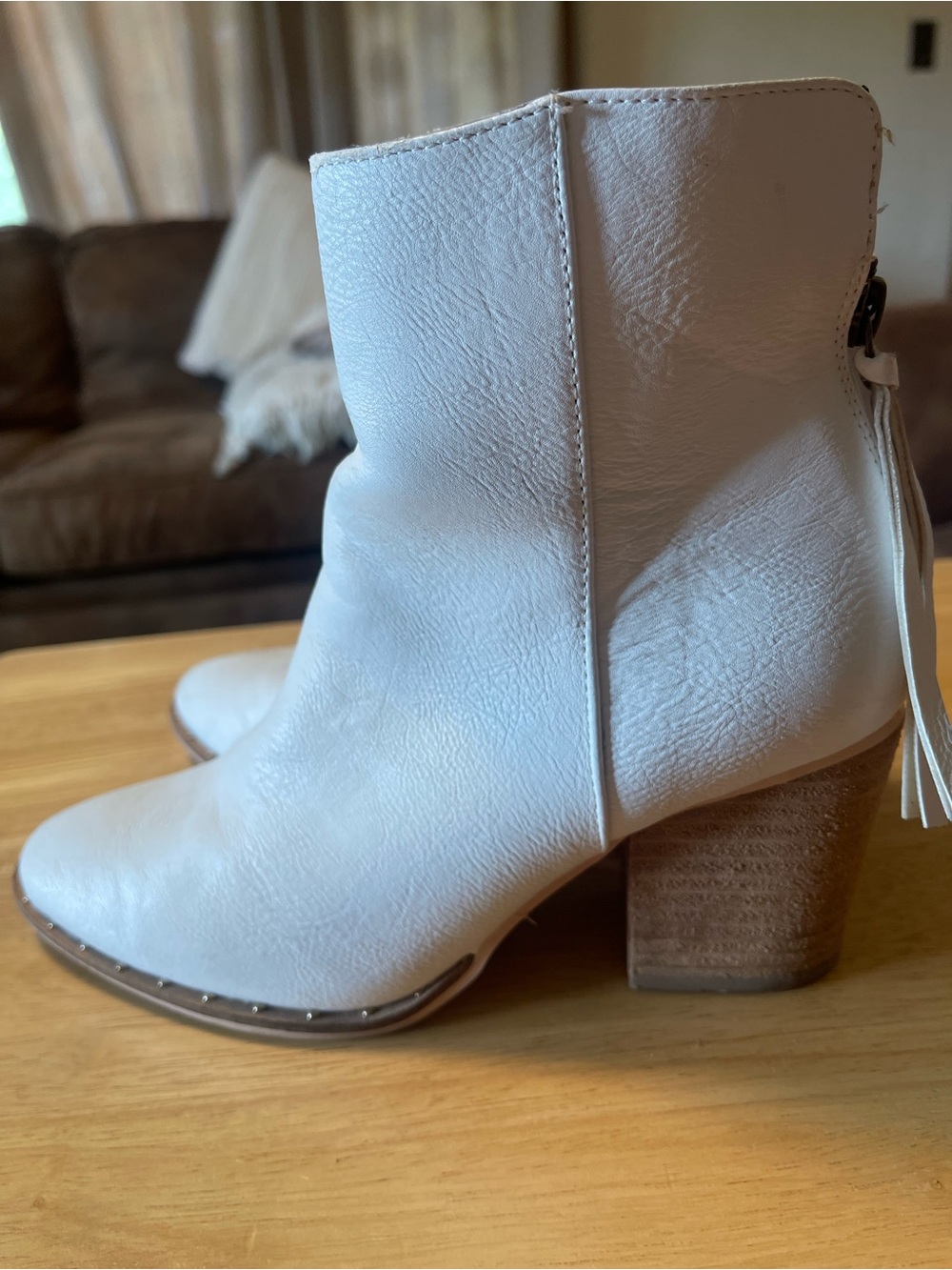Beast Fashion Weslee White Block Heeled Ankle Boot Woman 6